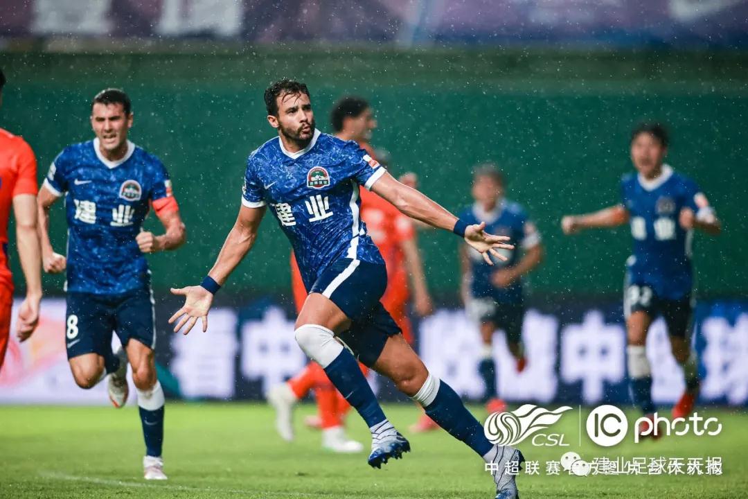 كيفية إنشاء استبيان احترافي باستخدام جوجل فورم عربي