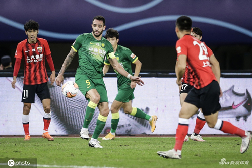هل حفيظ دراجي برشلوني؟