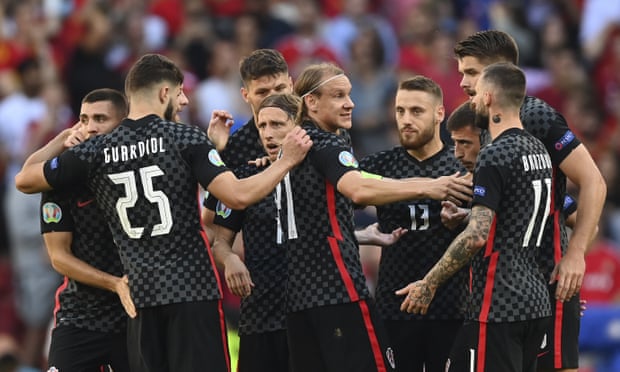 ترتيب الهدافين في دوري أبطال أوروبامن يتصدر القائمة الذهبية؟