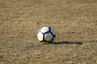 مباراةالمغربضدالبرازيلمباشرةمواجهةكرويةمثيرةبينالأسودوالأصفر